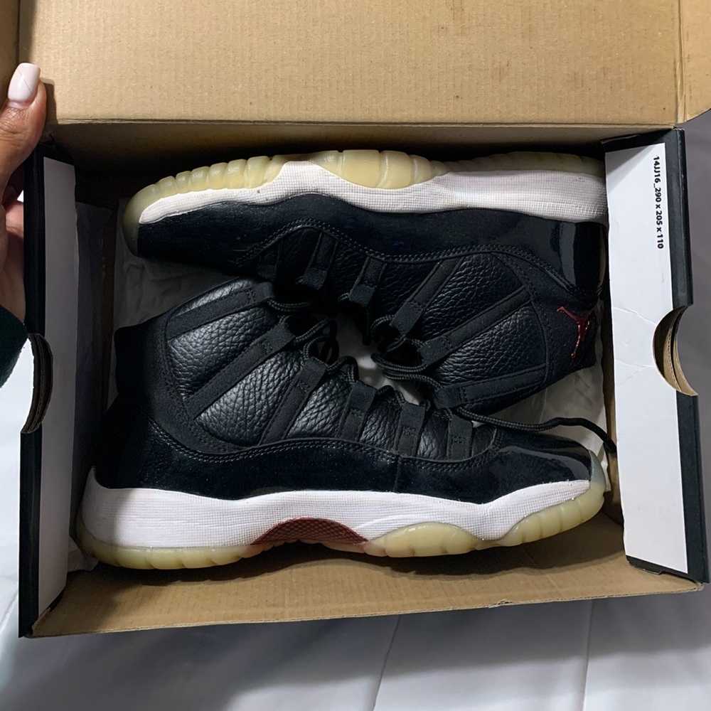 JORDAN 11s SIZE GS 5.5